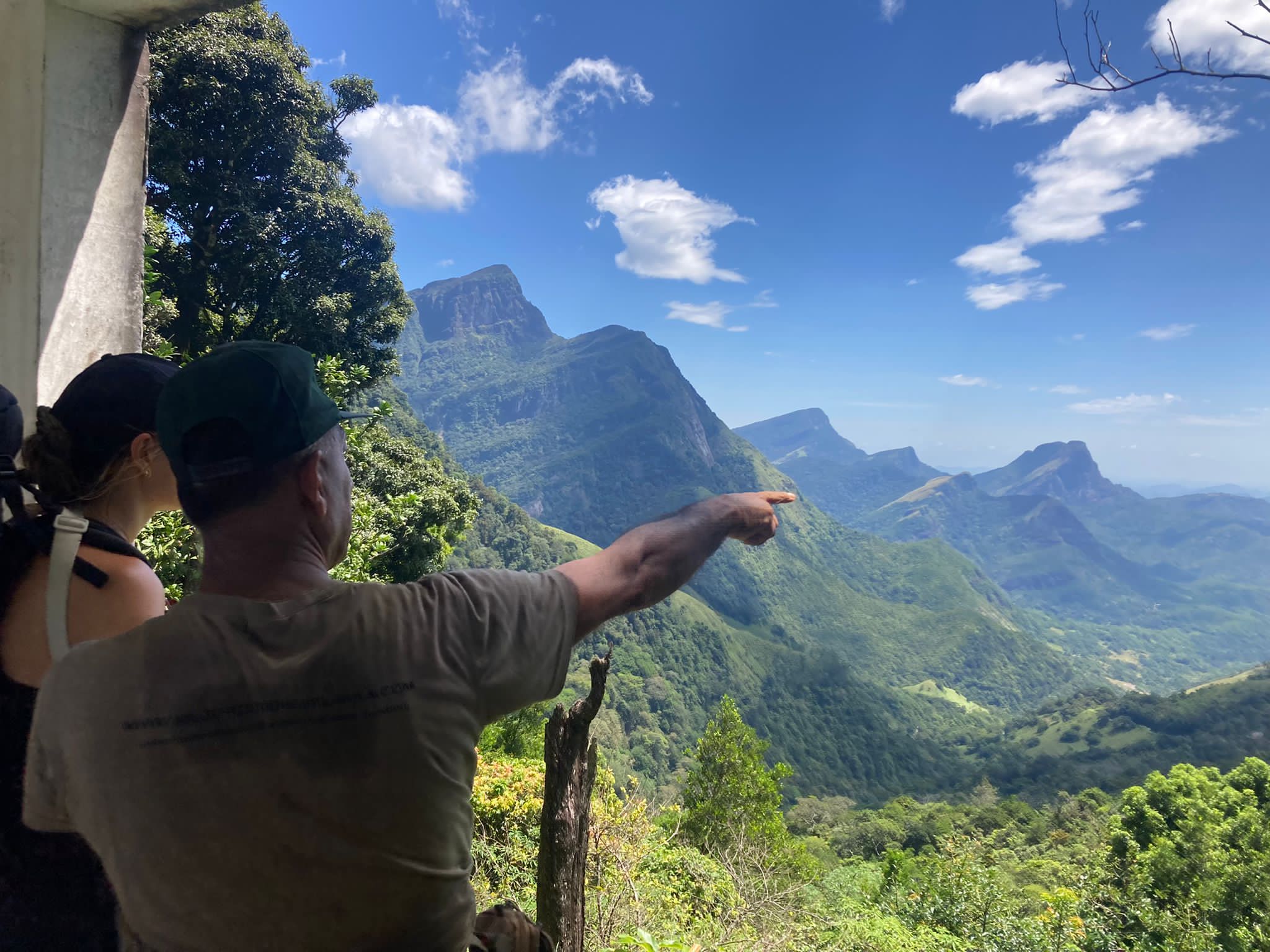 Knuckles mountain views