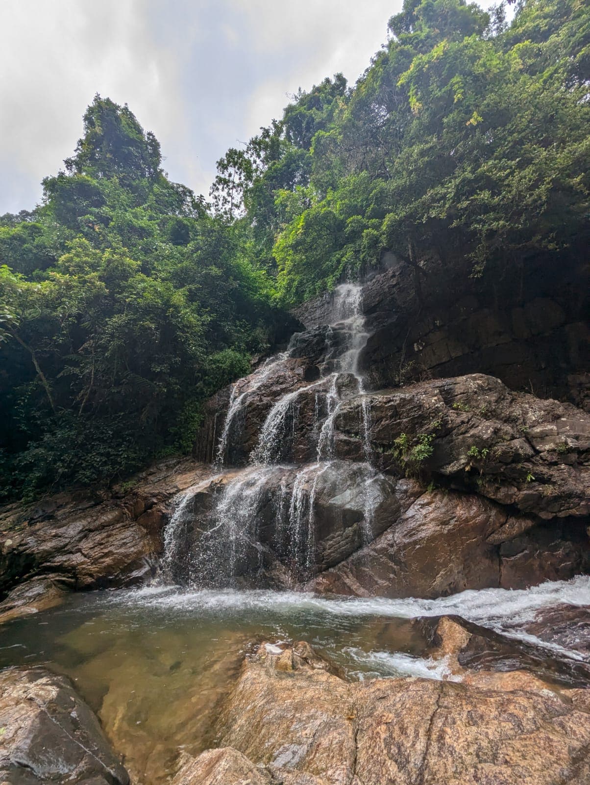 Knuckles waterfall
